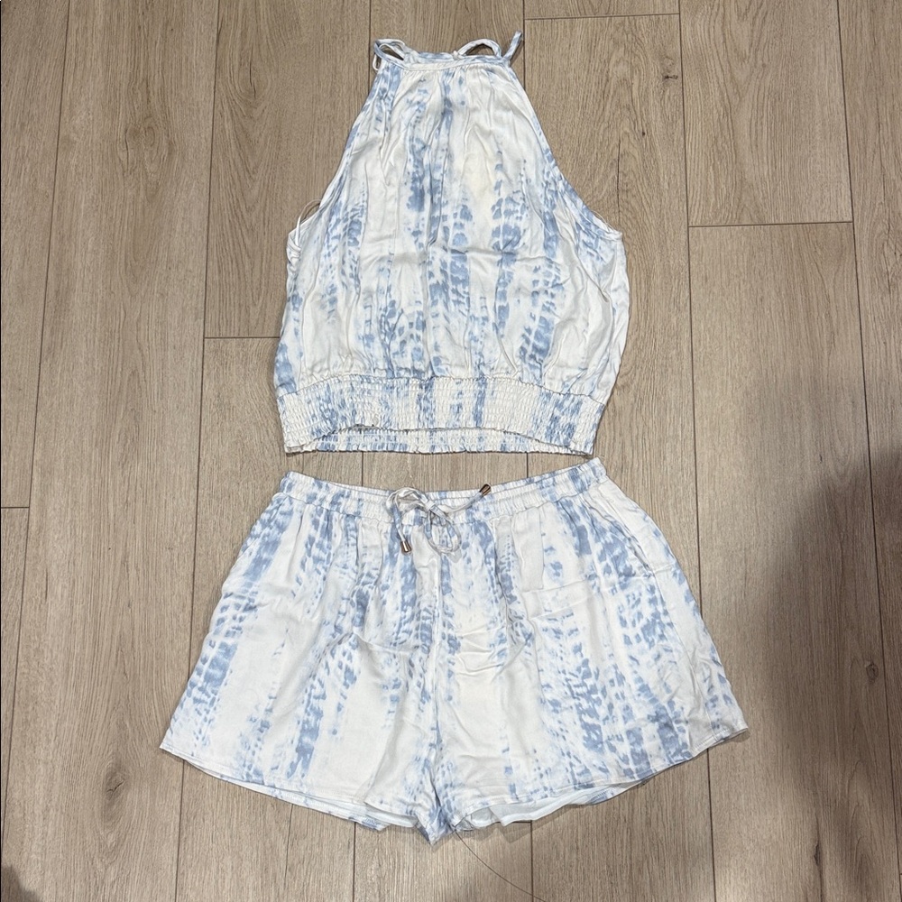 Allie Rose Blue & White Tie-Dye Halter Top Shorts Set silky vaca resort romper